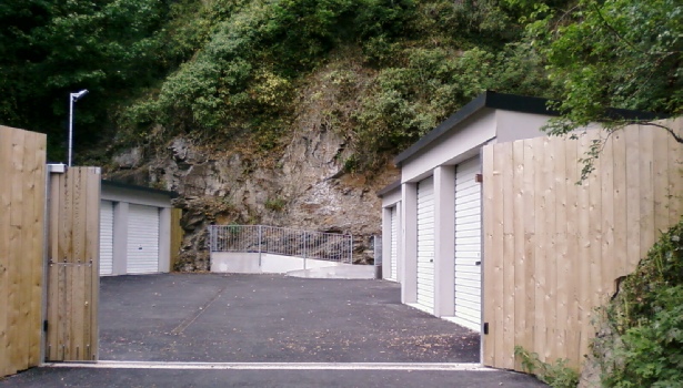 lock up garages